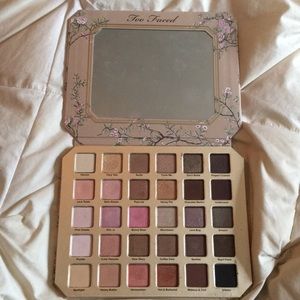 Too faced natural love eyeshadow pallet NEW